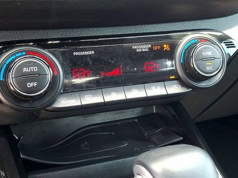 Used 2023 Kia Forte GT-Line w/ GT-Line Premium Package FWD image 16