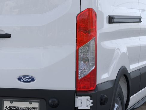New 2026 Ford Transit 250 148 Medium Roof w/ Load Area Protection Package RWD image 42