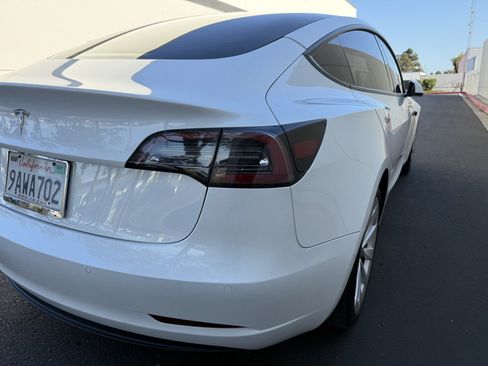 Used 2022 Tesla Model 3 Standard Range Plus RWD image 8