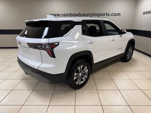 Used 2025 Chevrolet Equinox LT FWD image 6