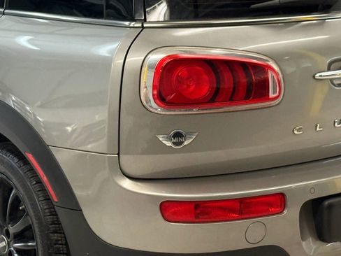 Used 2017 MINI Cooper Clubman image 12
