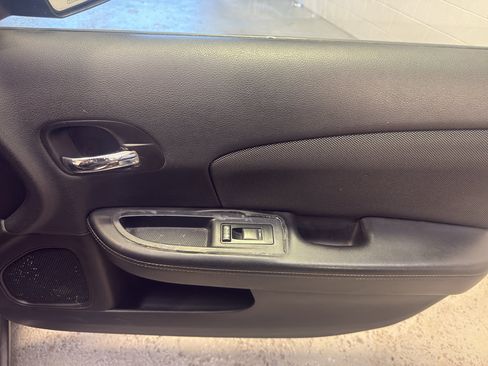 Used 2014 Dodge Avenger SE w/ Blacktop Package FWD image 21