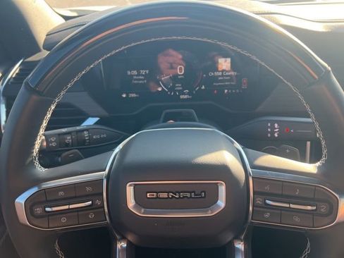 Used 2025 GMC Acadia Denali w/ Super Cruise Package image 19