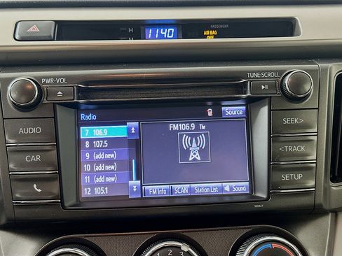 Used 2015 Toyota RAV4 LE FWD image 19