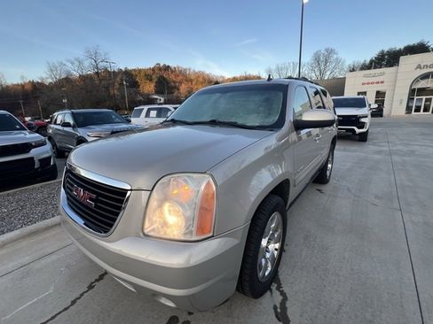 Used 2009 GMC Yukon SLT w/ Suspension Package, Autoride image 7