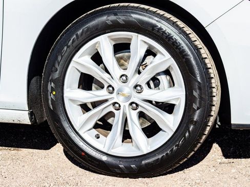 Used 2024 Chevrolet Malibu LT image 10