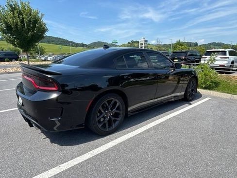 Used 2021 Dodge Charger R/T w/ Blacktop Package RWD image 3