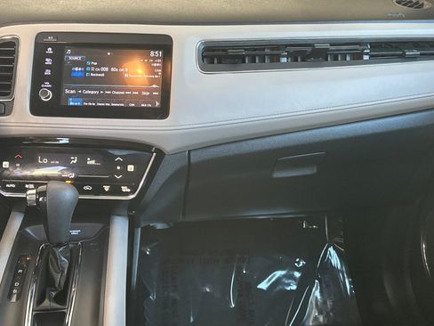 Used 2021 Honda HR-V EX-L image 29