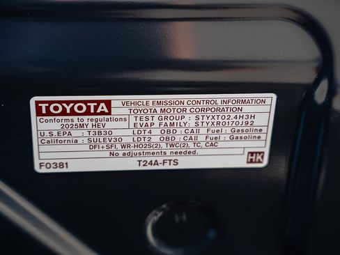 New 2025 Toyota Tacoma TRD Off-Road image 15