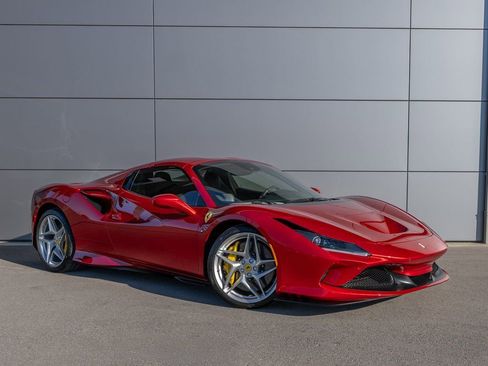 Certified 2022 Ferrari F8 Tributo image 5
