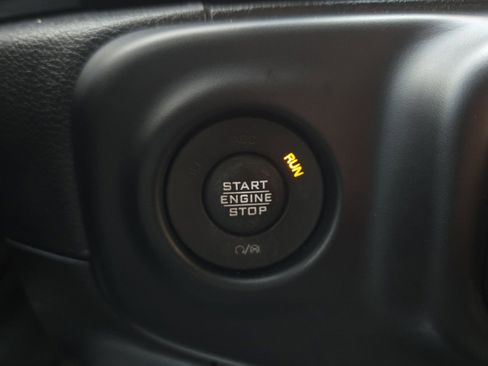 Used 2022 Jeep Wrangler Unlimited Rubicon 4xe w/ Cold Weather Group AWD/4WD image 17