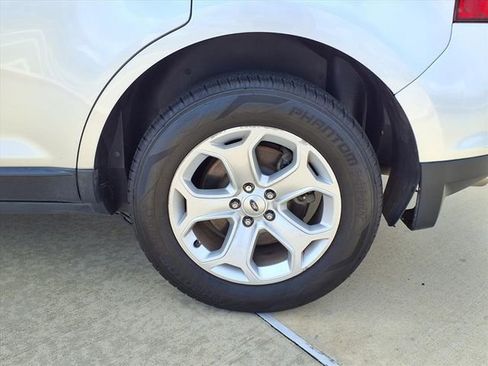 Used 2014 Ford Edge SEL FWD image 7