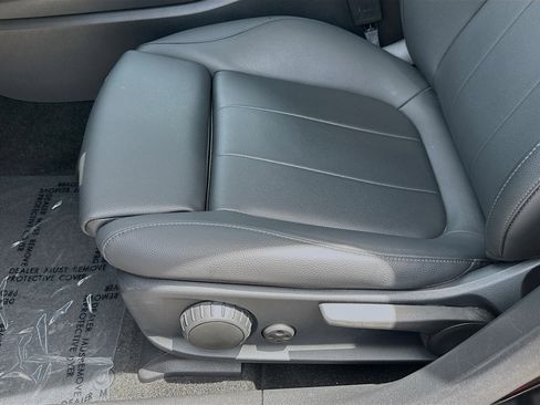 Used 2022 Mercedes-Benz CLA 250 image 16