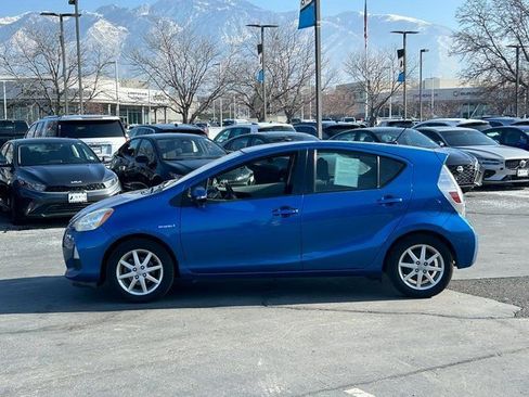 Used 2013 Toyota Prius C image 8