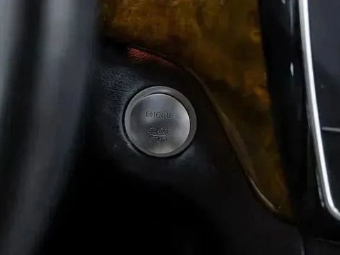 Used 2018 Mercedes-Benz GLS 450 4MATIC w/ Premium Package image 27