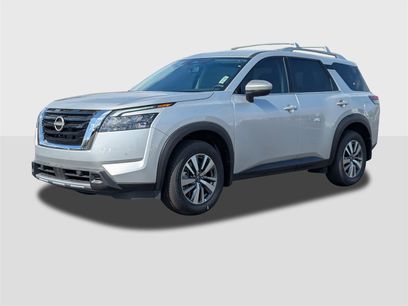 New 2025 Nissan Pathfinder SL