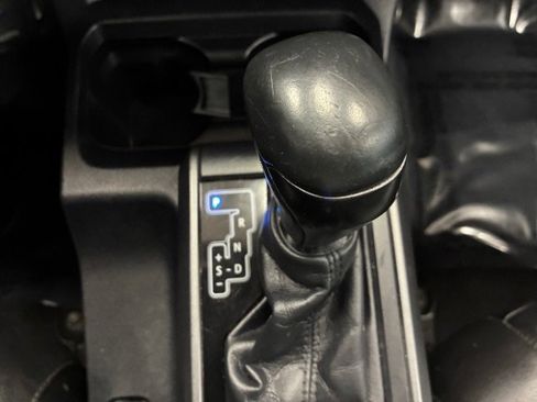 Used 2017 Toyota Tacoma TRD Sport w/ Tow Package image 19