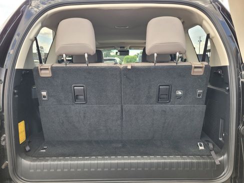 Used 2020 Lexus GX 460 Premium image 9