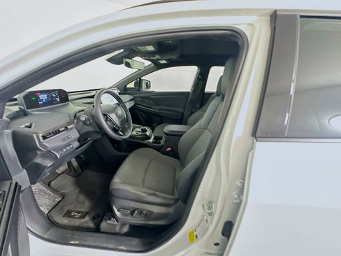 Used 2026 Toyota bZ FWD image 13