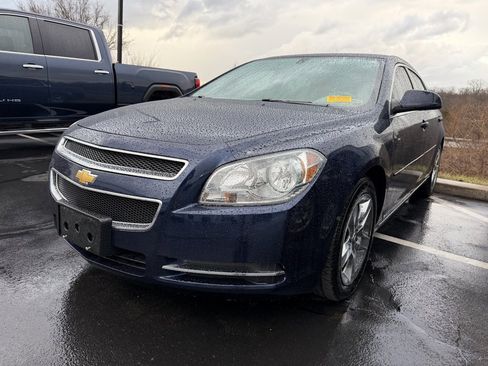 Used 2009 Chevrolet Malibu LT w/ Power Convenience Package image 2