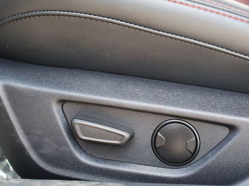 Used 2025 Ford Mustang GT Premium RWD image 32