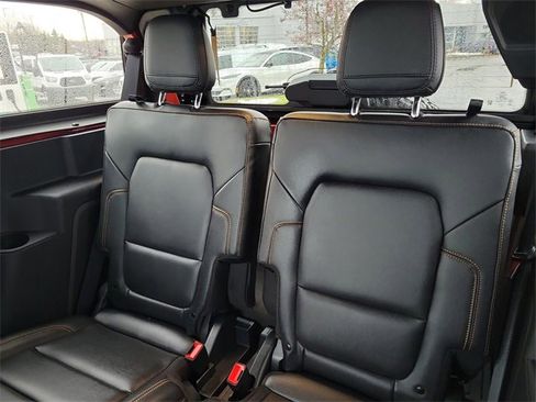 Certified 2024 Ford Bronco Badlands image 28