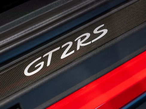 Used 2018 Porsche 911 GT2 RS RWD image 47