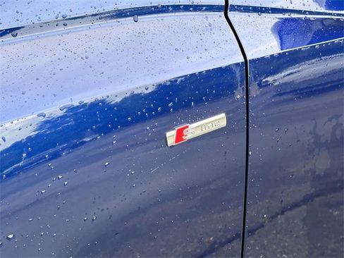 Certified 2025 Audi Q3 2.0T Premium Plus w/ Premium Plus Package image 11