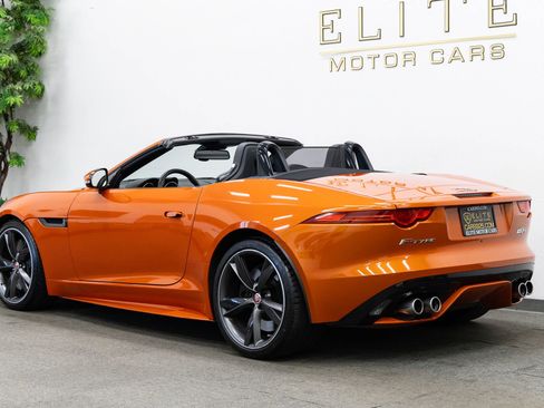 Used 2016 Jaguar F-TYPE R image 3