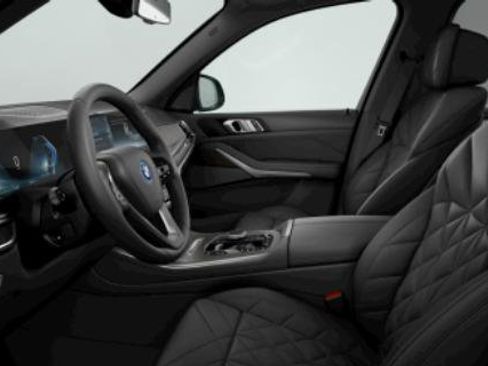 Used 2026 BMW X5 xDrive50e w/ Climate Comfort Package image 2