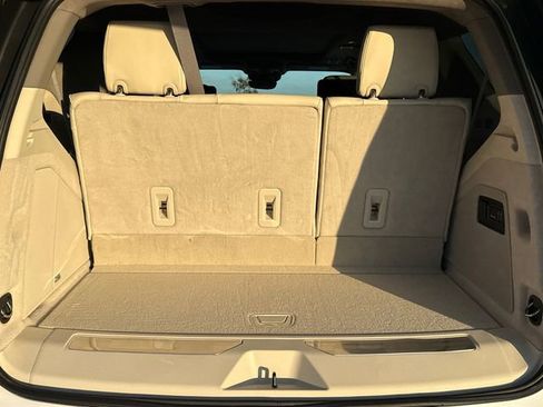 Used 2024 Cadillac Escalade Sport Platinum image 13