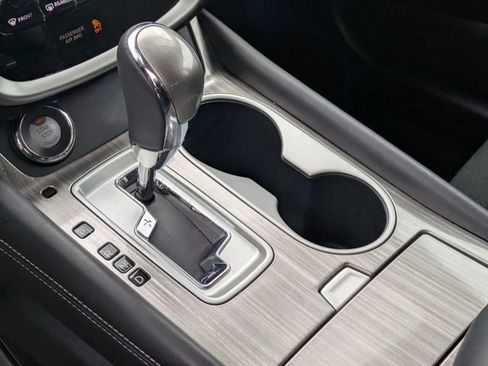 Used 2015 Nissan Murano SV image 25