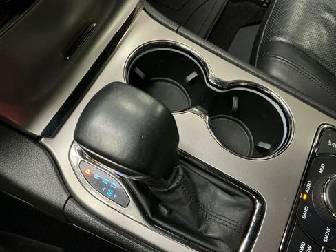 Used 2021 Jeep Grand Cherokee High Altitude image 25