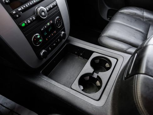 Used 2014 GMC Yukon XL SLT w/ Texas Edition RWD image 30