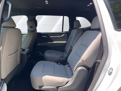 New 2025 GMC Acadia Elevation w/ Elevation Premium Package image 14