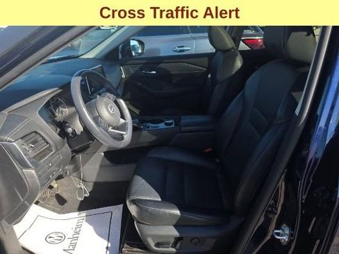 Used 2024 Nissan Rogue SV w/ SV Premium Package AWD/4WD image 10