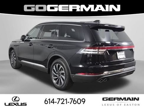 Used 2025 Lincoln Aviator AWD image 9