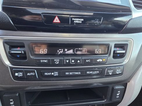 Used 2017 Honda Pilot EX-L image 32