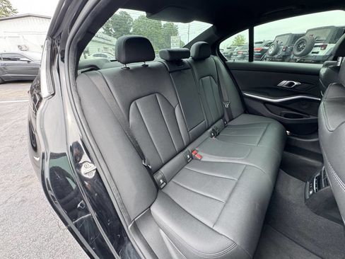Used 2020 BMW 330i Sedan w/ Convenience Package RWD image 12
