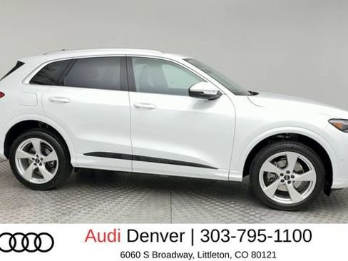 Used 2025 Audi Q5 Premium Plus w/ Premium Plus AWD/4WD image 9