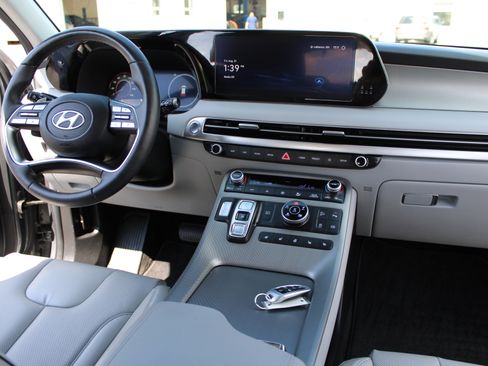 Used 2024 Hyundai Palisade SEL w/ Premium Package AWD/4WD image 29