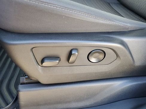 Used 2024 Chevrolet Silverado 2500 Custom w/ Custom Value Package image 7