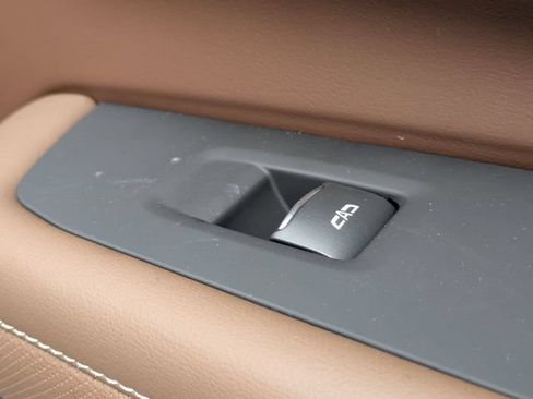 New 2026 Chevrolet Suburban High Country AWD/4WD image 41