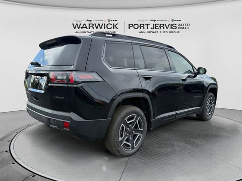 New 2026 Jeep Cherokee Laredo image 5