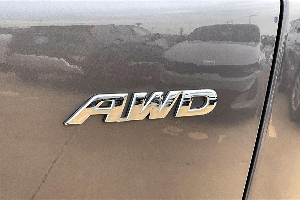 Used 2021 Honda CR-V EX-L image 8