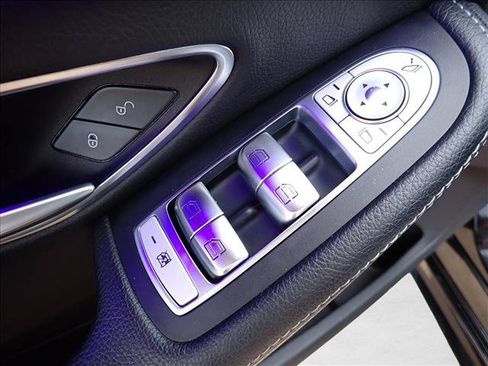 Used 2019 Mercedes-Benz C 300 4MATIC Sedan image 10