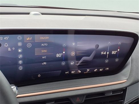 New 2026 Buick Envision Sport Touring image 8