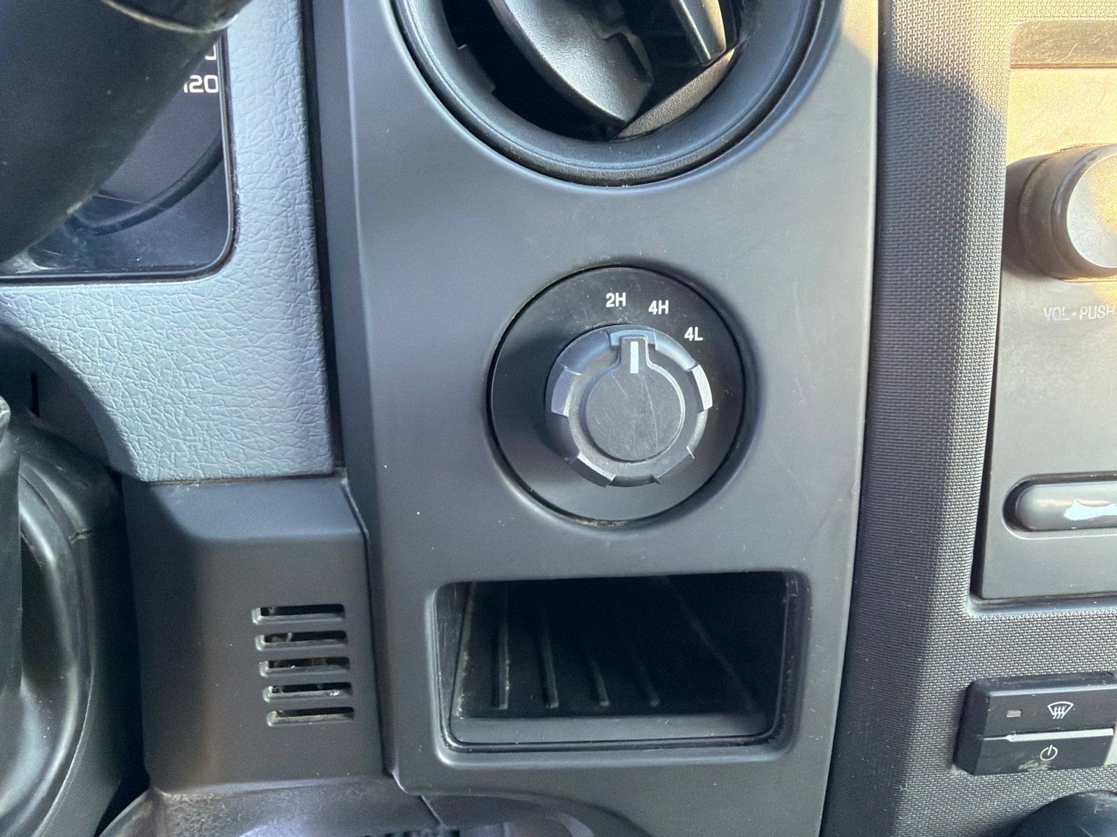 Used 2012 Ford F150 XL w/ XL Decor Group AWD/4WD image 18