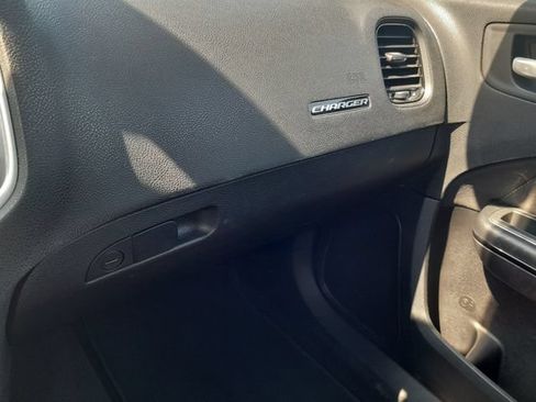 Used 2021 Dodge Charger SXT w/ Blacktop Package AWD/4WD image 31