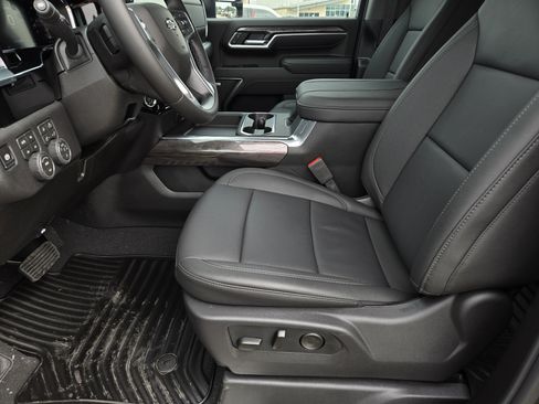 New 2026 Chevrolet Silverado 2500 LTZ w/ Trail Boss Package AWD/4WD image 16